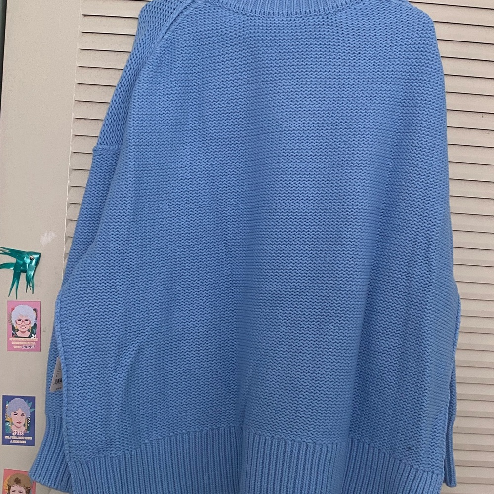 Sweater - Picture 2 of 5